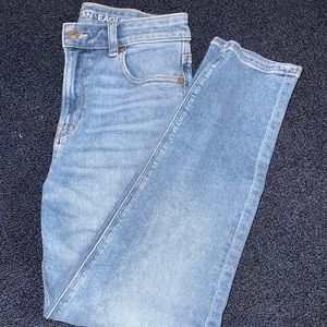American Eagle size 0short mom jeans